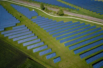 Transformateurs dans l'industrie photovoltaïque de la nouvelle énergie: applications et importance